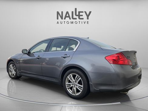 Used 2015 INFINITI Q40 Base w/ Moonroof Package image 3