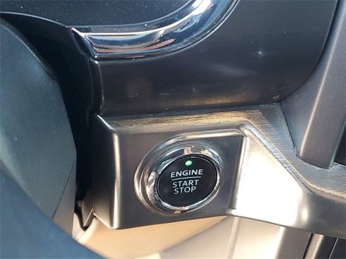 Used 2021 Ford F150 Lariat w/ Equipment Group 502A High image 17