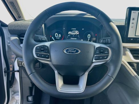 New 2026 Ford Explorer Active w/ Active Comfort Package RWD image 7