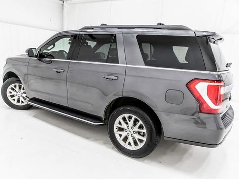 Used 2020 Ford Expedition XLT w/ Equipment Group 202A RWD image 4