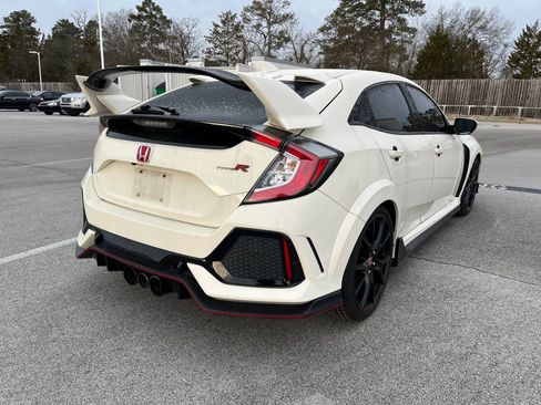 Used 2018 Honda Civic Type R image 5