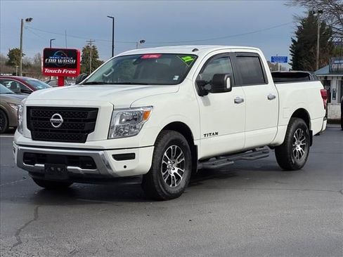 Certified 2021 Nissan Titan SV w/ SV Convenience Package image 7