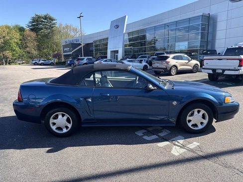 Used 1999 Ford Mustang Convertible RWD image 6