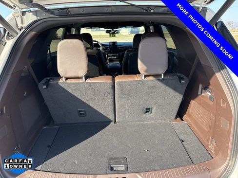 Used 2021 Ford Explorer King Ranch w/ Premium Technology Package image 17