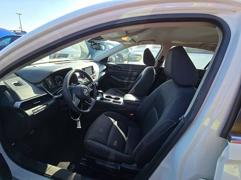 Used 2023 Nissan Altima 2.5 S FWD image 2