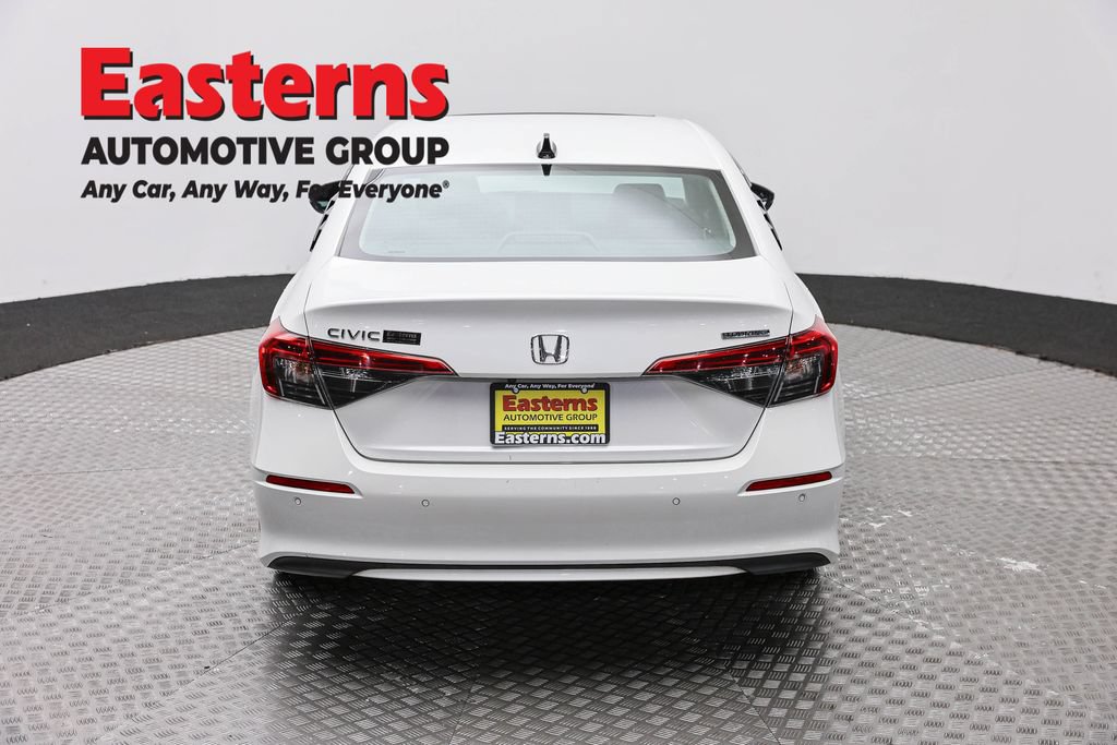 Used 2022 Honda Civic Touring image 7