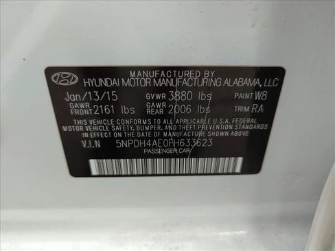 Used 2015 Hyundai Elantra SE w/ Option Group 02 FWD image 15