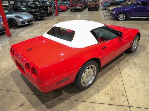 Used 1995 Chevrolet Corvette Base 2dr Convertible image 27