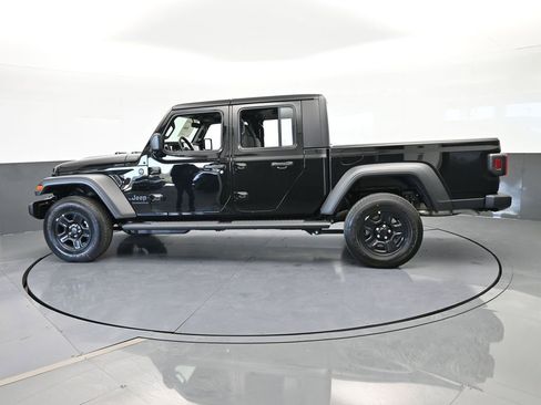 New 2026 Jeep Gladiator Sport image 3