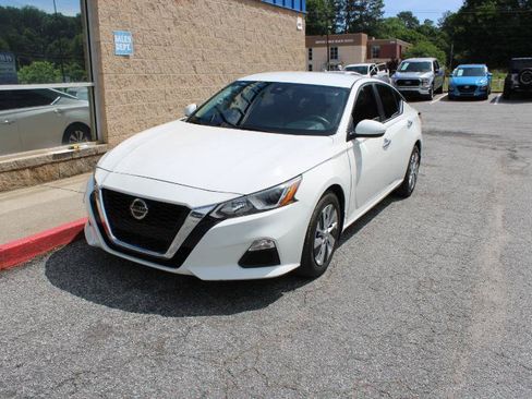 Used 2021 Nissan Altima 2.5 S w/ Driver Assist Package FWD image 3