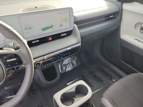 Certified 2024 Hyundai Ioniq 5 SEL image 19