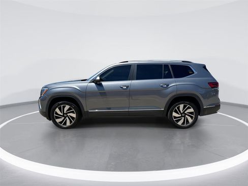 Used 2024 Volkswagen Atlas SEL AWD/4WD image 5