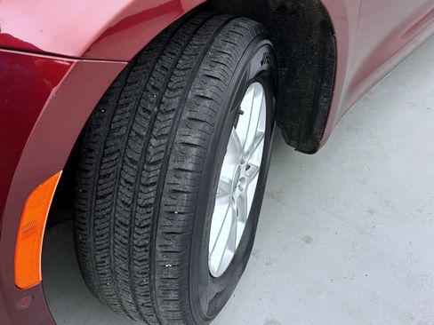 Used 2021 Chrysler Pacifica Touring-L w/ Premium & Safety Sphere Group image 23