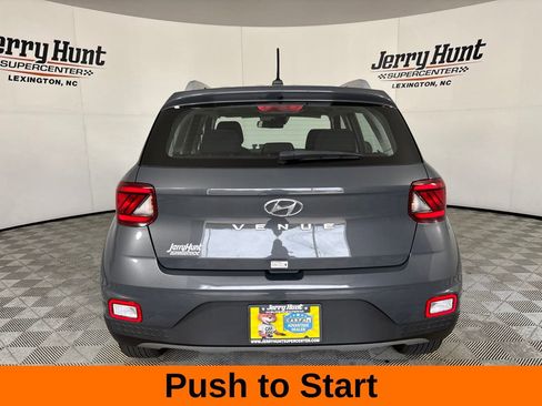 Used 2025 Hyundai Venue SEL FWD image 7