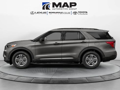 Used 2020 Ford Explorer XLT w/ Equipment Group 202A AWD/4WD image 3