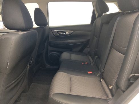 Used 2020 Nissan Rogue SV AWD/4WD image 18
