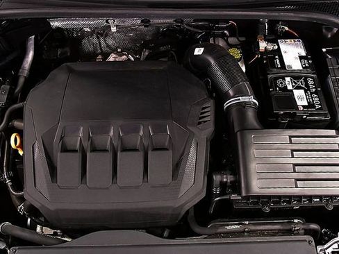 Used 2025 Audi Q3 2.0T Premium image 33