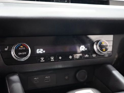 Used 2024 Mitsubishi Outlander SE image 26