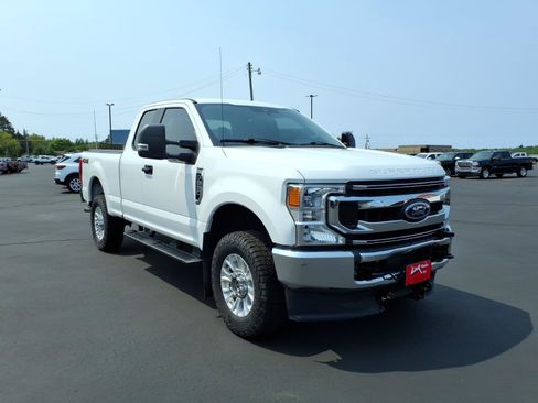 Used 2020 Ford F250 XL w/ STX Appearance Package AWD/4WD image 8