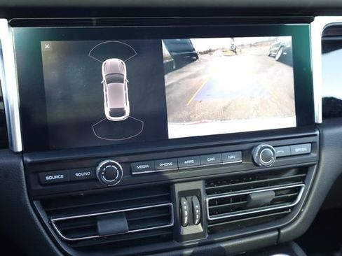 Used 2020 Porsche Macan S image 17
