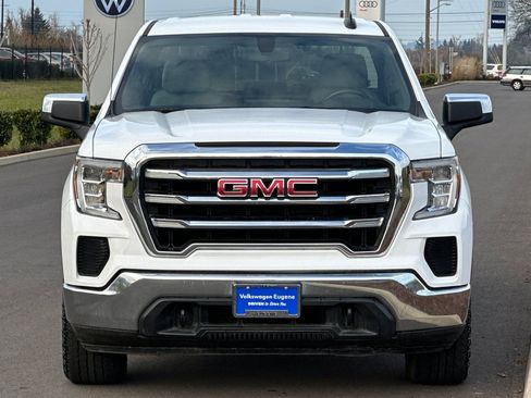 Used 2022 GMC Sierra 1500 SLE w/ X31 Off-Road Package AWD/4WD image 8