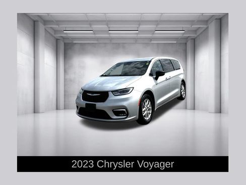Used 2023 Chrysler Voyager LX FWD image 1