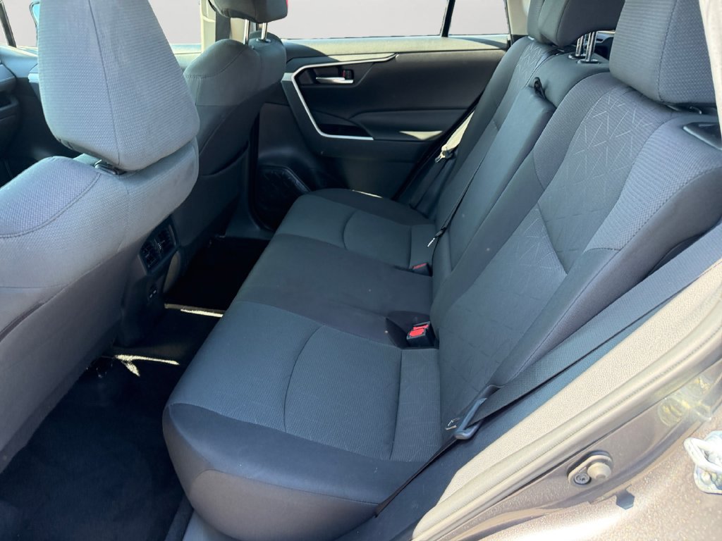Used 2024 Toyota RAV4 XLE AWD/4WD image 15