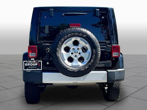 Used 2015 Jeep Wrangler Unlimited Sahara w/ Dual Top Group image 5