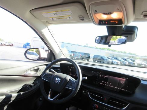 Certified 2025 Buick Encore GX Preferred AWD/4WD image 20