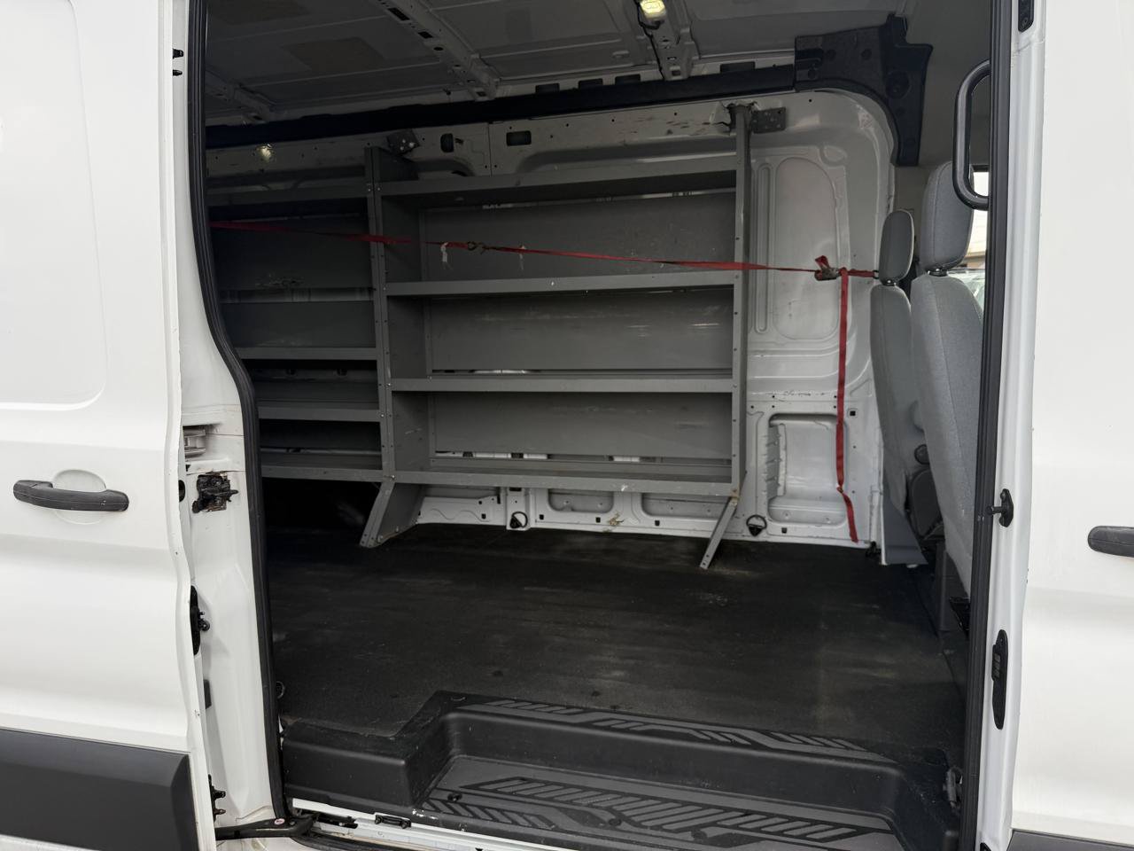 Used 2015 Ford Transit 250 148 Medium Roof w/ Exterior Upgrade Package RWD image 17