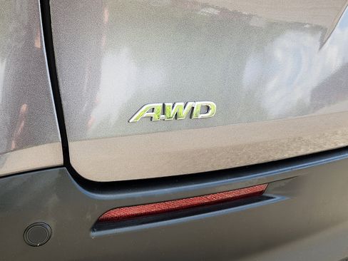 Used 2023 Toyota Sienna XLE w/ XLE Plus Package AWD/4WD image 31
