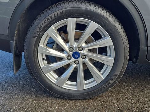 Certified 2022 Ford Escape Titanium w/ Titanium Elite Package AWD/4WD image 33