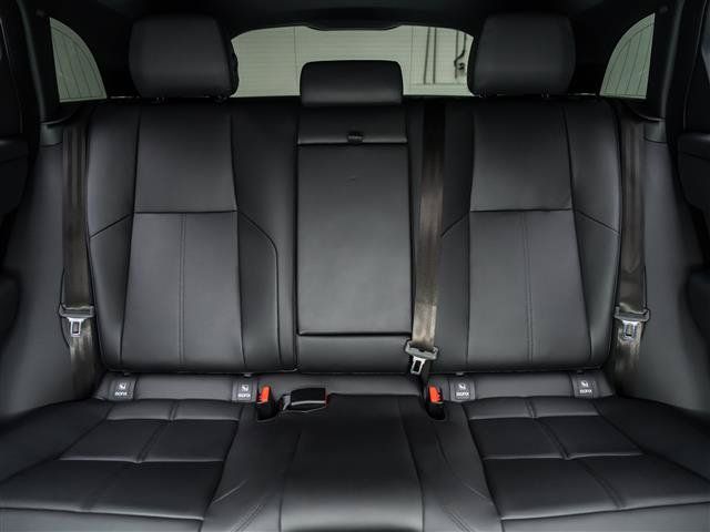 Used 2025 Land Rover Range Rover Velar Dynamic SE AWD/4WD image 17