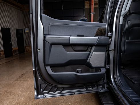 Used 2024 Ford F350 Lariat w/ Lariat Ultimate Package image 38