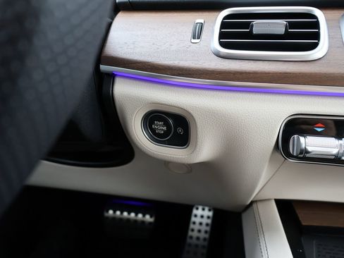 New 2026 Mercedes-Benz GLS 450 4MATIC image 28