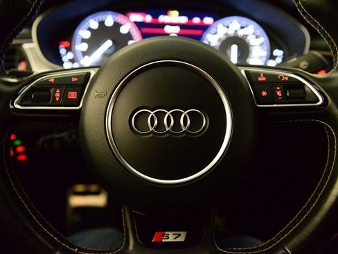 Used 2017 Audi S7 Premium Plus w/ S7 Sport Package image 33