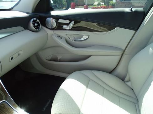 Used 2015 Mercedes-Benz C 300 Sedan image 18