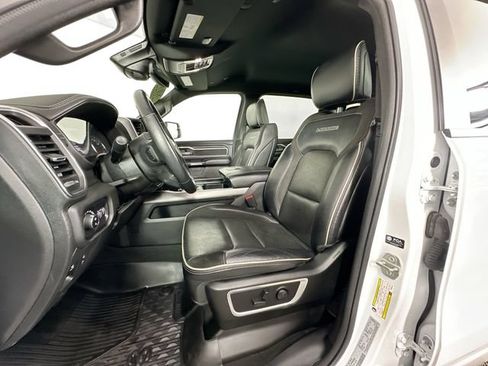 Used 2023 RAM 1500 Laramie AWD/4WD image 17