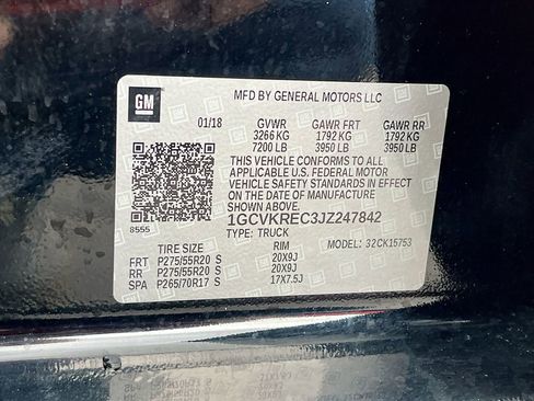 Used 2018 Chevrolet Silverado 1500 LT w/ All Star Edition image 32