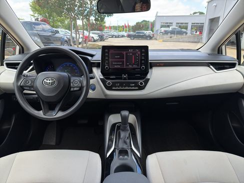 Used 2021 Toyota Corolla LE FWD image 22