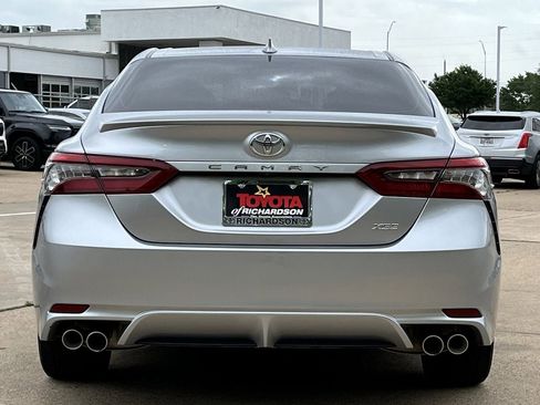 Used 2023 Toyota Camry XSE FWD image 5