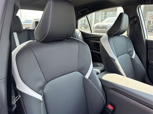 Used 2025 Toyota Camry SE image 22