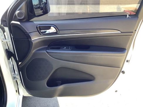Used 2021 Jeep Grand Cherokee Limited w/ Quick Order Package 28K 80th AWD/4WD image 38