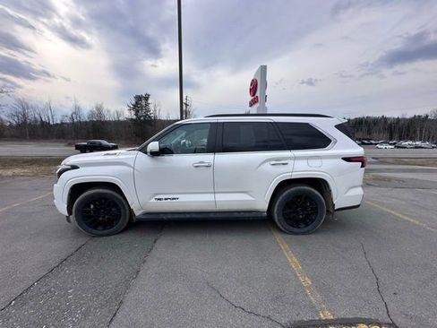 Used 2024 Toyota Sequoia SR5 w/ SR5 Premium Package image 6