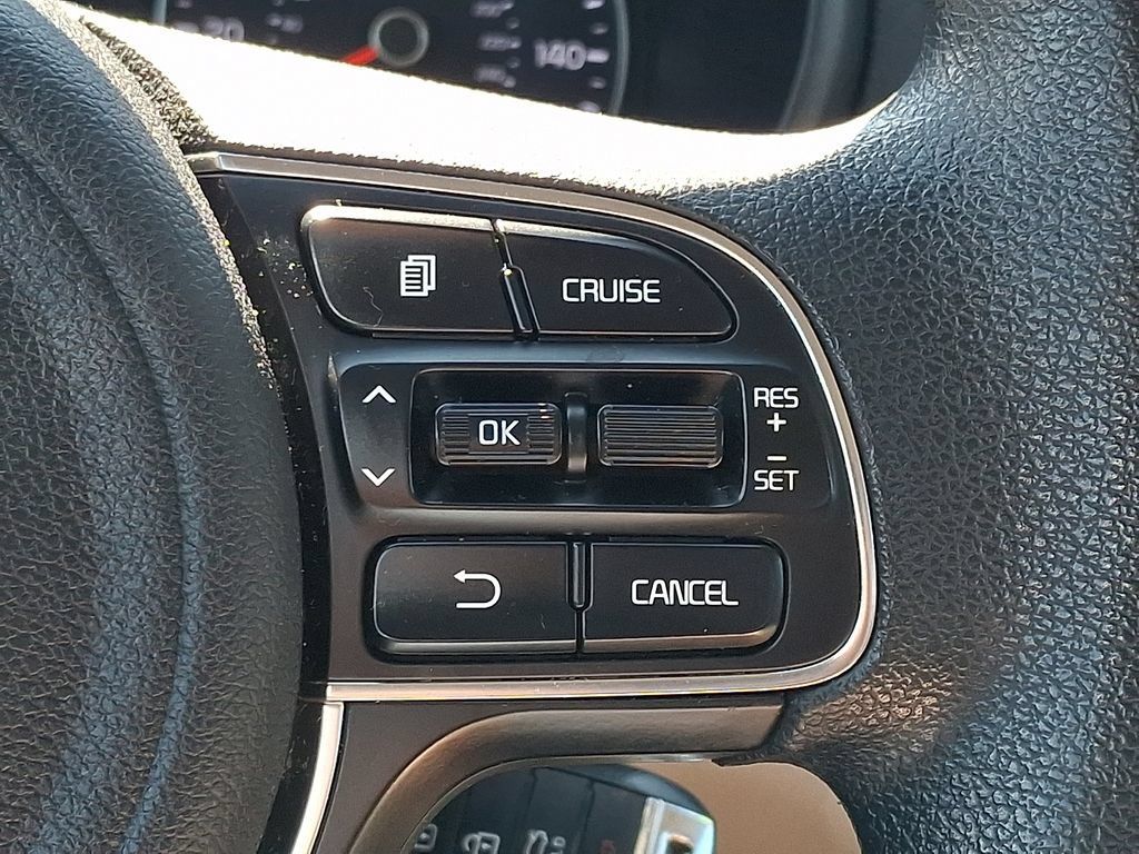 Used 2018 Kia Optima LX w/ 17" Alloy Wheels Package FWD image 23