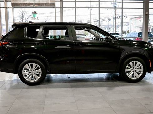 Used 2025 Mitsubishi Outlander ES image 4