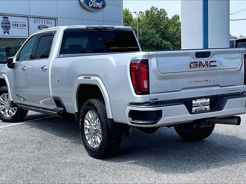 Used 2021 GMC Sierra 3500 Denali w/ Denali Ultimate Package AWD/4WD image 11