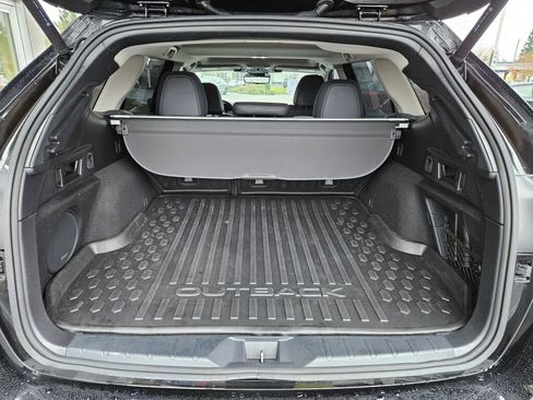 Used 2023 Subaru Outback Touring XT image 14