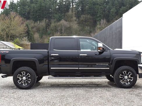 Used 2016 Chevrolet Silverado 1500 LTZ w/ LTZ Plus Package AWD/4WD image 6