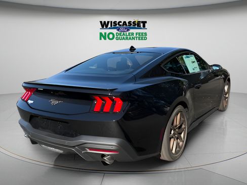Used 2025 Ford Mustang Premium RWD image 19